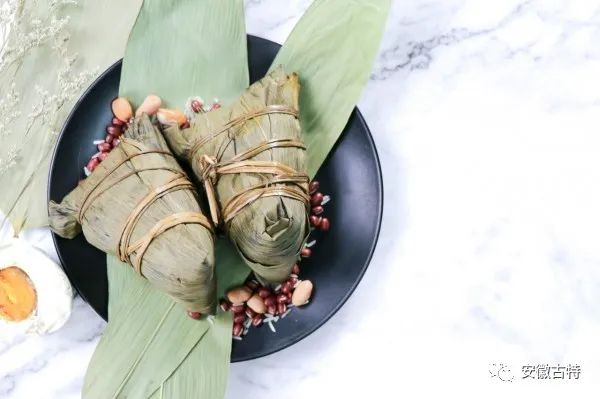 端午節(jié)的由來(lái) 端午節(jié)的由來(lái)