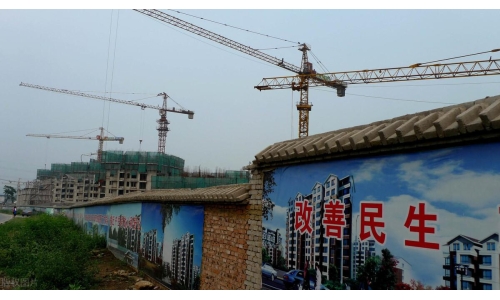 吉林古特生物產(chǎn)業(yè)園是敦化市重點(diǎn)項(xiàng)目，服務(wù)中心認(rèn)真當(dāng)好店小二